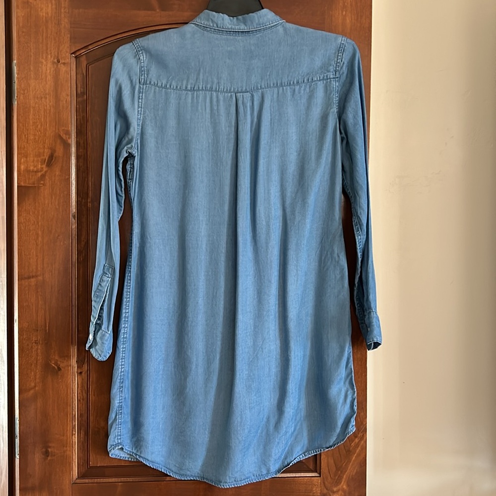 Marine Layer Chambray Long Shirt - Picture 5 of 7